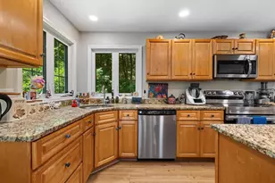 172 South St, Northborough, MA 01532 - Photo 12