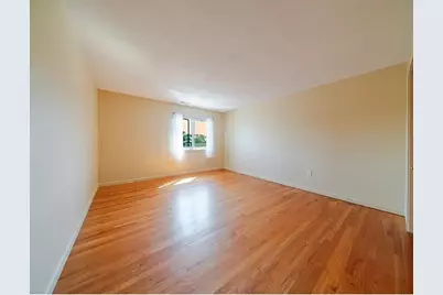 351 Pleasant St #9, Northampton, MA 01060 - Photo 16