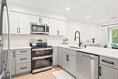 37 Constitution Ln #39, Danvers, MA 01923 - Photo 18