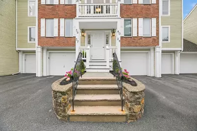 37 Constitution Ln #39, Danvers, MA 01923 - Photo 2