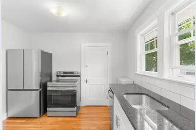 10-12 Auburn St, Waltham, MA 02453 - Photo 10
