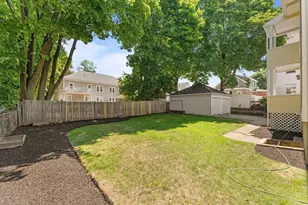 10-12 Auburn St, Waltham, MA 02453 - Photo 22