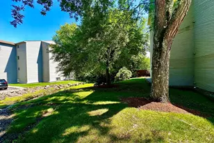 1205 Grafton St, Worcester, MA 01604 - Photo 32