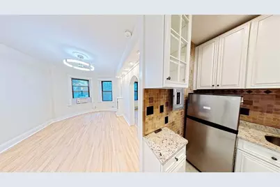 40 Winchester St #8, Brookline, MA 02446 - Photo 1