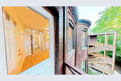 40 Winchester St #8, Brookline, MA 02446 - Photo 8