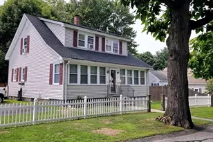 15 Dinsmore St, Lowell, MA 01852 - Photo 2