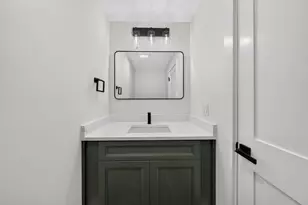20 Washington Pl, Malden, MA 02148 - Photo 6