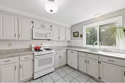 21 Jefferey Ln #21, Haverhill, MA 01832 - Photo 14