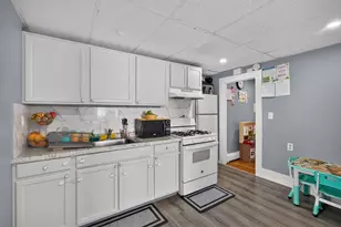 106-108 Grand St, Lowell, MA 01851 - Photo 6