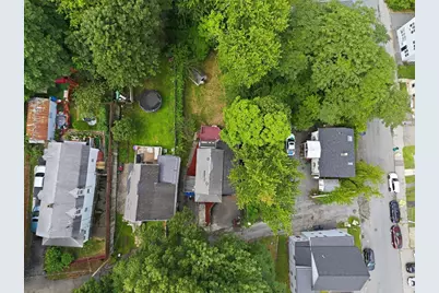 8 Hawkins St, Worcester, MA 01604 - Photo 18