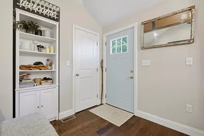 19 Knoll Road, Hopkinton, MA 01748 - Photo 2