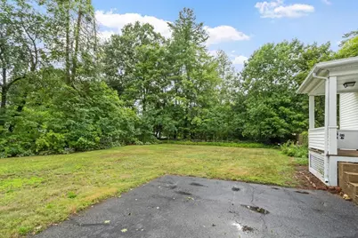 27 Foss Rd, Gardner, MA 01440 - Photo 6