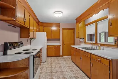20 Greenwood Road, Peabody, MA 01960 - Photo 6