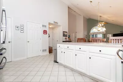 304 Village Ln #304, Bellingham, MA 02019 - Photo 6