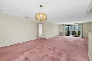 28 9th St, Medford, MA 02155 - Photo 8