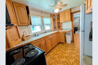 23 Wilderwood Ave, Leominster, MA 01453 - Photo 6