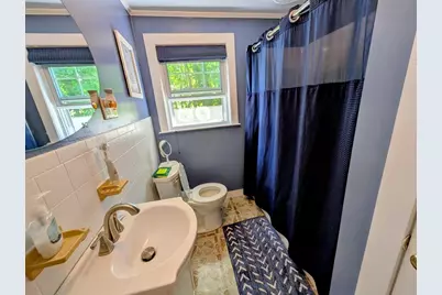 23 Wilderwood Ave, Leominster, MA 01453 - Photo 12