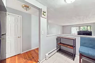 10 Coffey St, Boston, MA 02122 - Photo 16