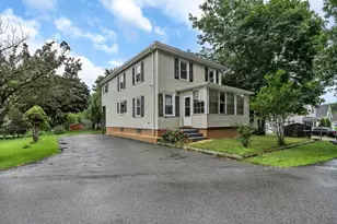 2 Clarendon St, Taunton, MA 02780 - Photo 4