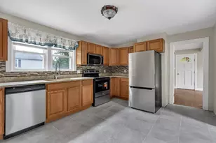 2 Clarendon St, Taunton, MA 02780 - Photo 16
