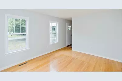 20 Avis Circle, Northampton, MA 01062 - Photo 8