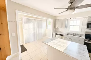 63 Prairie Ave, Swansea, MA 02777 - Photo 8