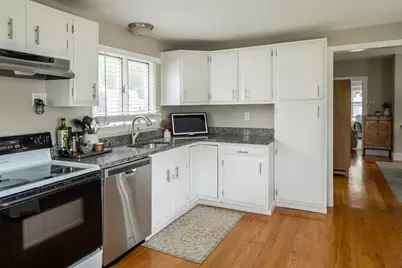 101 Bartholomew St, Peabody, MA 01960 - Photo 4