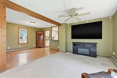 33 Baltimore Ave, Chicopee, MA 01020 - Photo 14