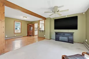 33 Baltimore Ave, Chicopee, MA 01020 - Photo 14