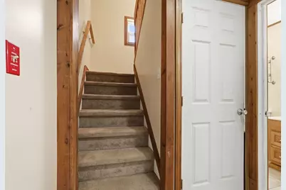 33 Baltimore Ave, Chicopee, MA 01020 - Photo 20