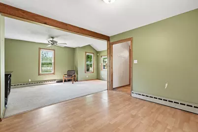 33 Baltimore Ave, Chicopee, MA 01020 - Photo 12