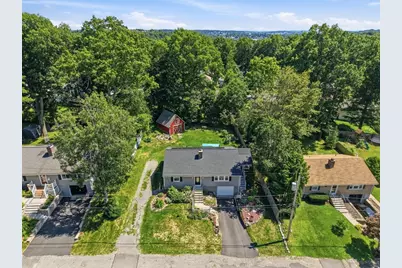 37 Frederickson Ave, Worcester, MA 01606 - Photo 4