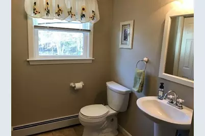 360 Myricks St, Taunton, MA 02718 - Photo 16