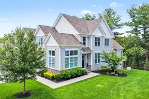 21 Phoebe St, Methuen, MA 01844 - Photo 1