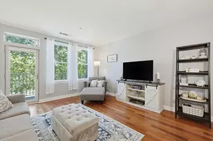 4 Harvest Dr, North Andover, MA 01845 - Photo 1