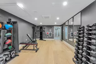 34 Oak St, Boston, MA 02136 - Photo 18