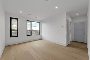 34 Oak St, Boston, MA 02136 - Photo 6
