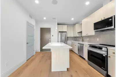34 Oak Street #304, Boston, MA 02136 - Photo 2