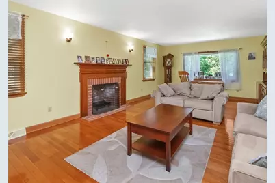 137 Harrington Road, Waltham, MA 02452 - Photo 8