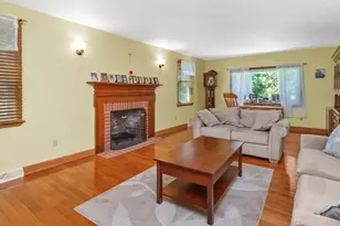 137 Harrington Rd, Waltham, MA 02452 - Photo 8