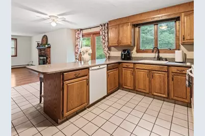 7 Baldwin St, Leicester, MA 01524 - Photo 14