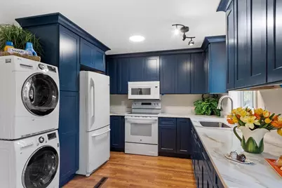 41 Maple St, Randolph, MA 02368 - Photo 10