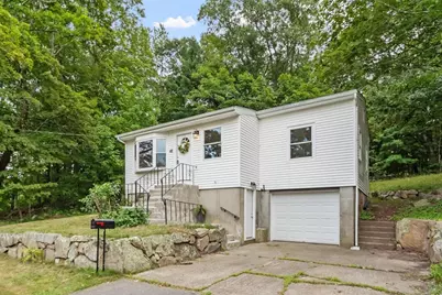 41 Maple St, Randolph, MA 02368 - Photo 2