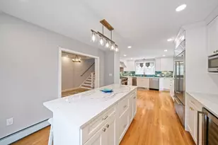 19 Brinsley St, Quincy, MA 02169 - Photo 12