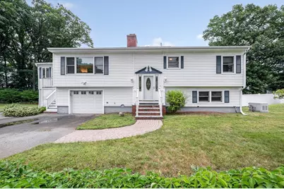19 Cochrane Cir, Methuen, MA 01844 - Photo 2