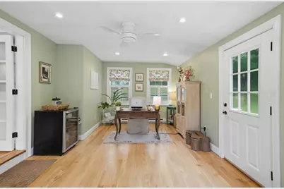 9 Tapley Rd, Lynnfield, MA 01940 - Photo 12
