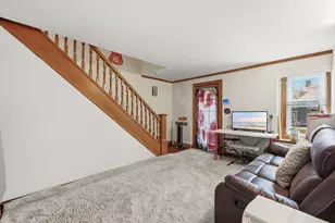 19 Miller Stile Rd, Quincy, MA 02169 - Photo 2
