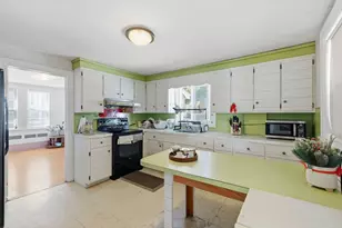 19 Miller Stile Rd, Quincy, MA 02169 - Photo 4