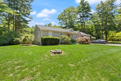 320 Balcom St, Mansfield, MA 02048 - Photo 2