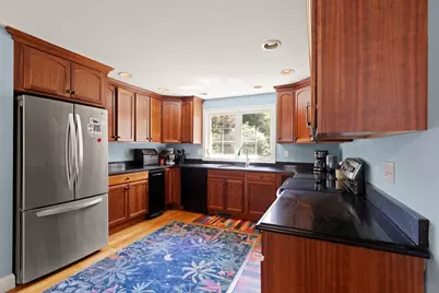 320 Balcom St, Mansfield, MA 02048 - Photo 14